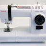 Toyota Jeans 17CT, швейная машина с горизонтальным челноком и полуавтоматической петлей, 17 строчек с фиксированной длиной стежка, приставной столик в комплекте
