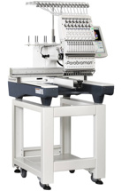 Parabraman PR-1201, одноголовая 12-игольная промышленная вышивальная машина c 10″ сенсорным LCD-дисплеем и полем вышивки 500 х 350 мм, вышивка в пяльцах, бордюрной раме, на бейсболках