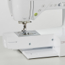 Brother Innov-is F400, компьютеризованная швейная машина с горизонтальным челноком, 40 операций