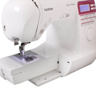 Brother Innov-is 20LE, компьютерная швейная машинка с LCD дисплеем и автоматической закрепкой, 5 шаблонов петель, 40 швейных операций, жесткий чехол