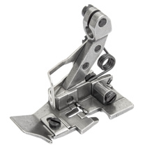 880021005, лапка для 5-ниточных промышленных оверлоков с межигольным расстоянием 5х5 мм