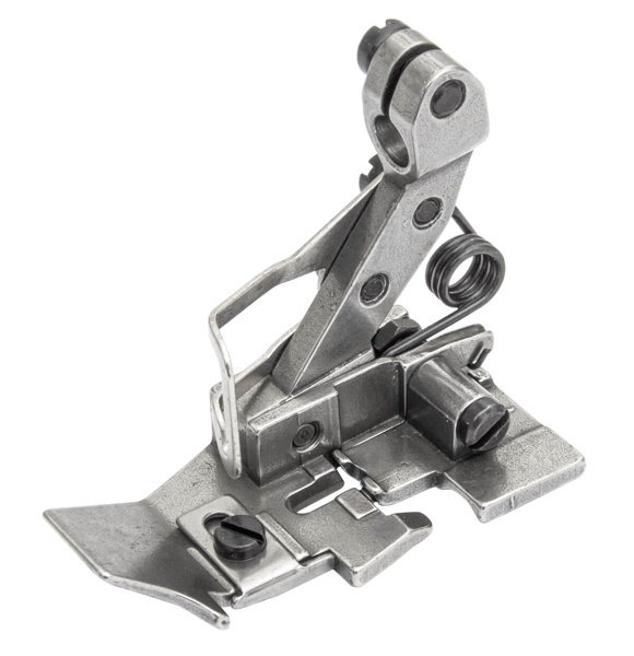 880021005, лапка для 5-ниточных промышленных оверлоков с межигольным расстоянием 5х5 мм