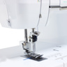 Brother CV3440, 2/3/4 - ниточная бытовая распошивальная машина с рукавной консолью, 4 вида швов