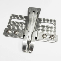 Khsew KHF93, приспособление для обработки швов на бейсболках с подкладкой тесьмы для 2-игольных швейных машин