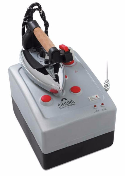 Silter Simurg 1002, профессиональный утюг с парогенератором емкостью 2 литра, мощность 1000 Вт